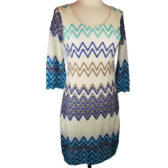 Very cute "Fresh of LA". CHEVRON DESIGN DRESS. SIZE P/S. - Picture 1 of 15